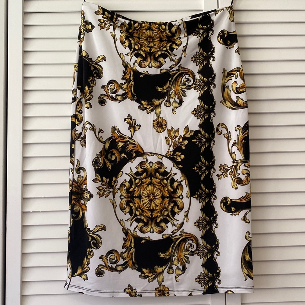 NEW Akira Midi Skirt